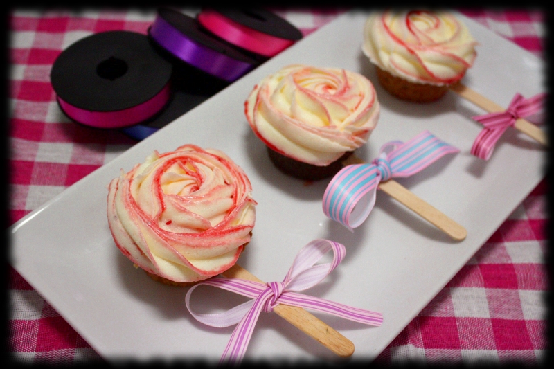 Cupcake de fresa "piruletas"