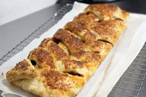 Trenza de strudel de manzana